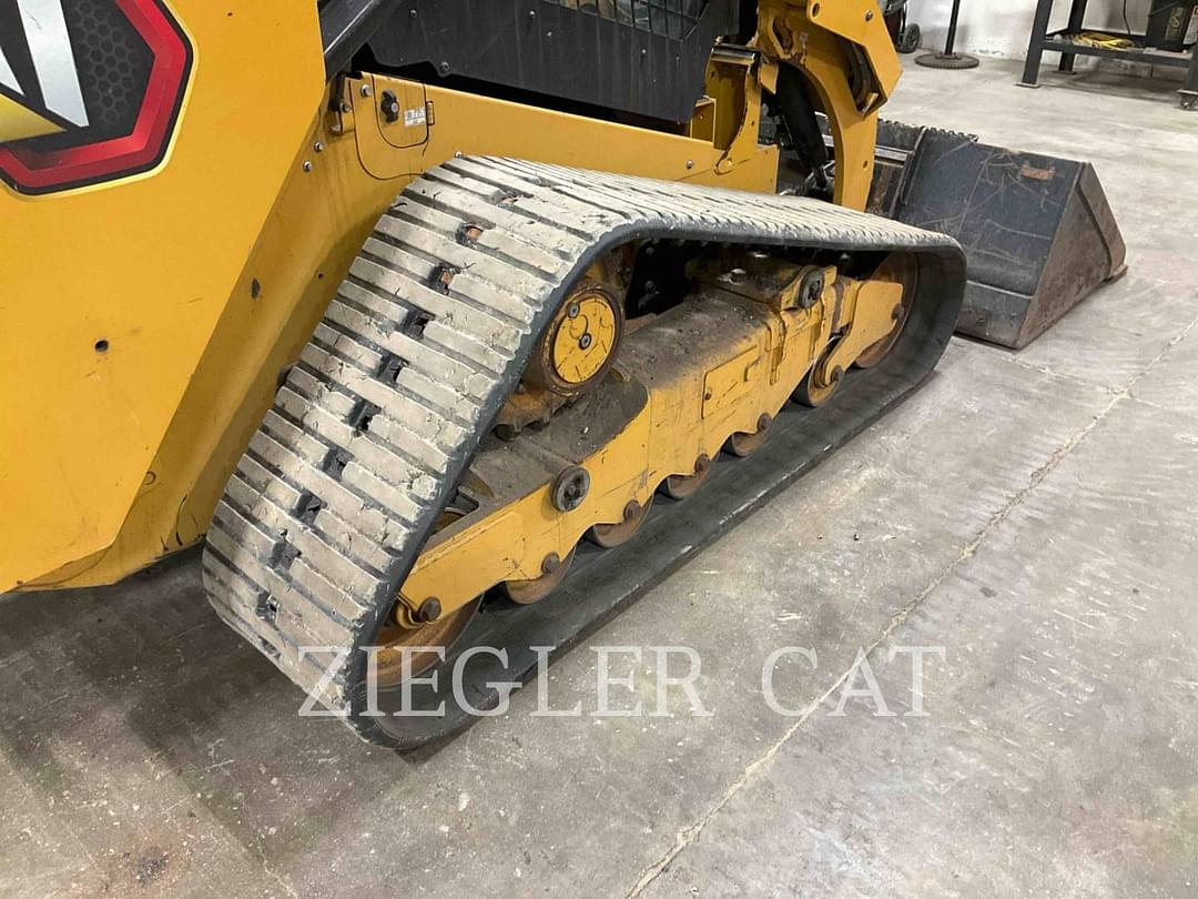 Image of Caterpillar 289D3 Primary image