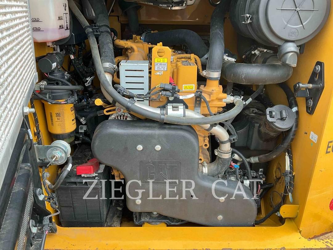 Image of Caterpillar 289D3 Primary image
