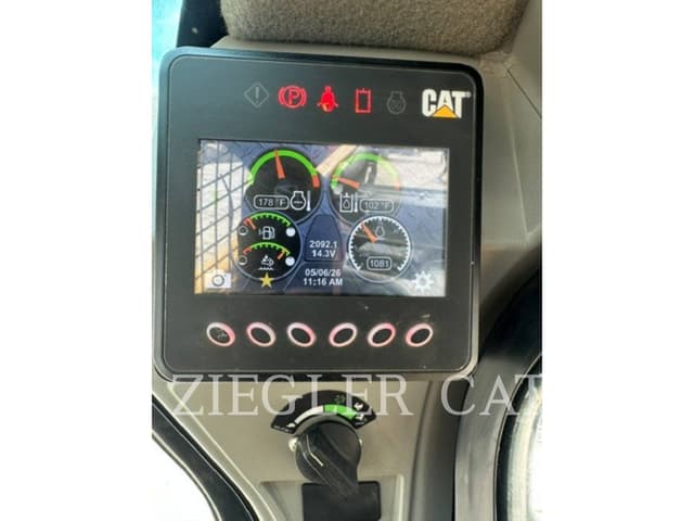 Image of Caterpillar 299D3 equipment image 4