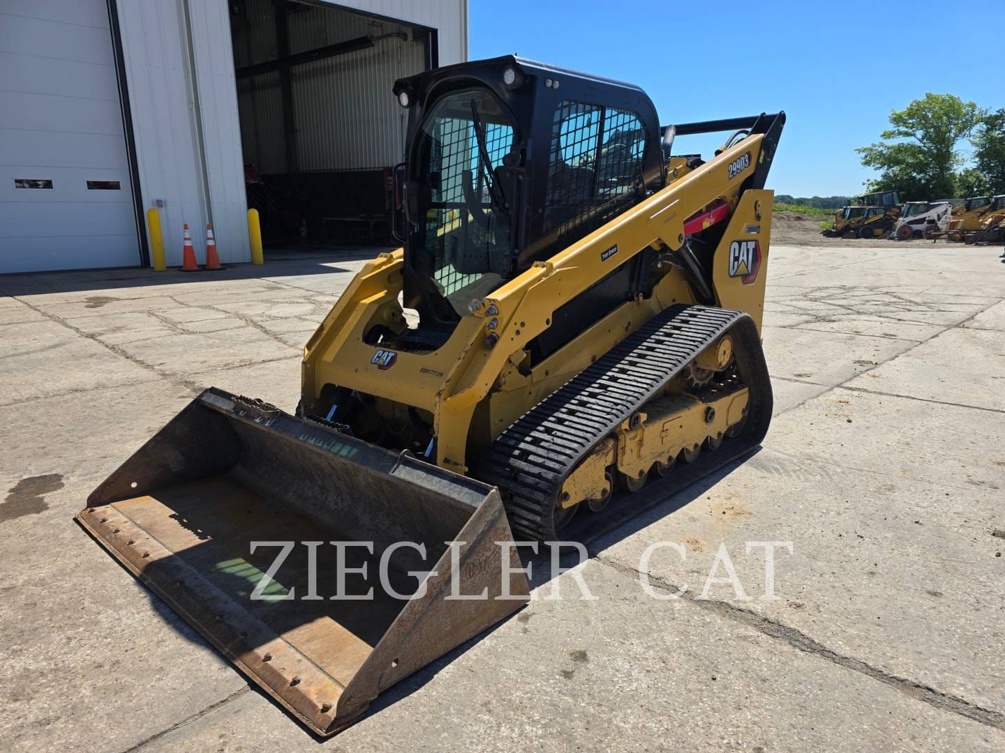 2022 Caterpillar 299D3 Equipment Image0