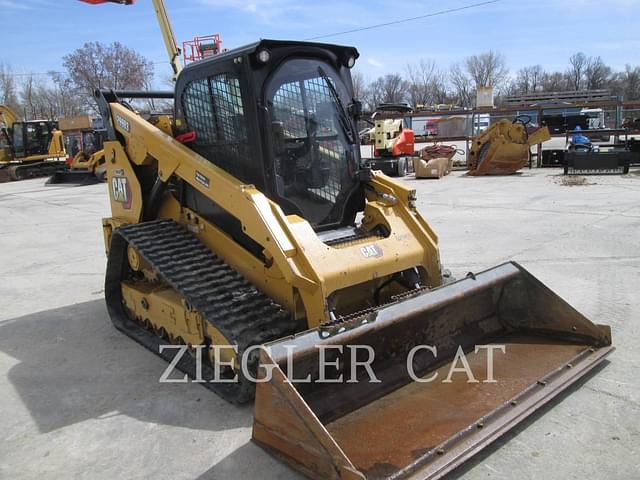 Image of Caterpillar 299D3 equipment image 2