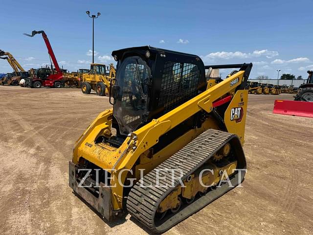 Image of Caterpillar 299D3 equipment image 4