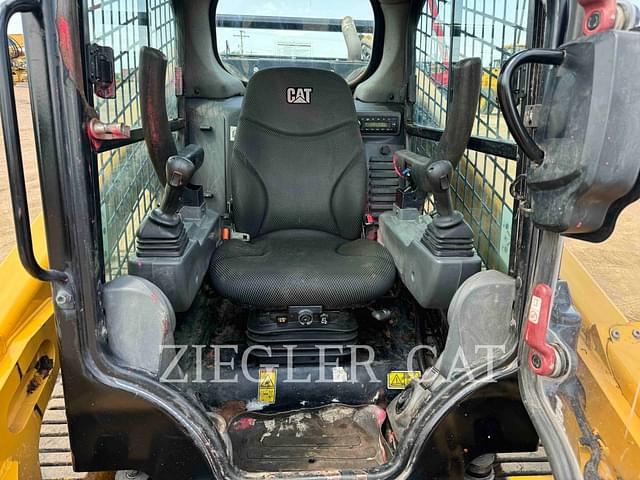 Image of Caterpillar 299D3 equipment image 2
