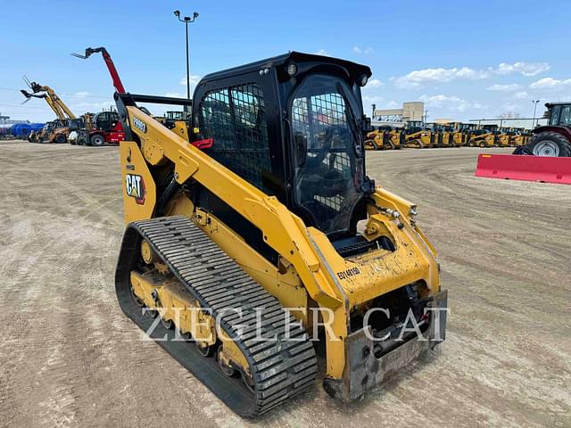 Image of Caterpillar 299D3 equipment image 3
