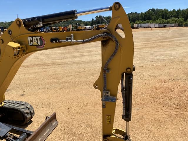 Image of Caterpillar 301.8 equipment image 4