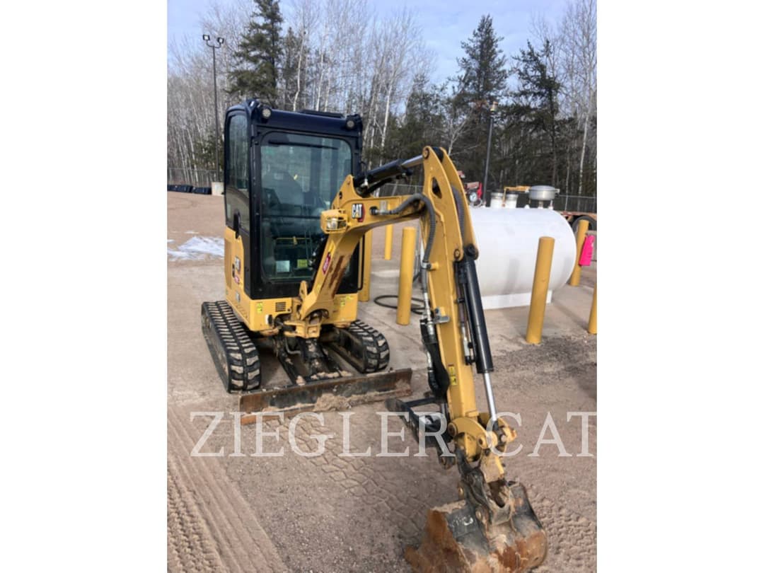 Image of Caterpillar 302.5CR Image 1