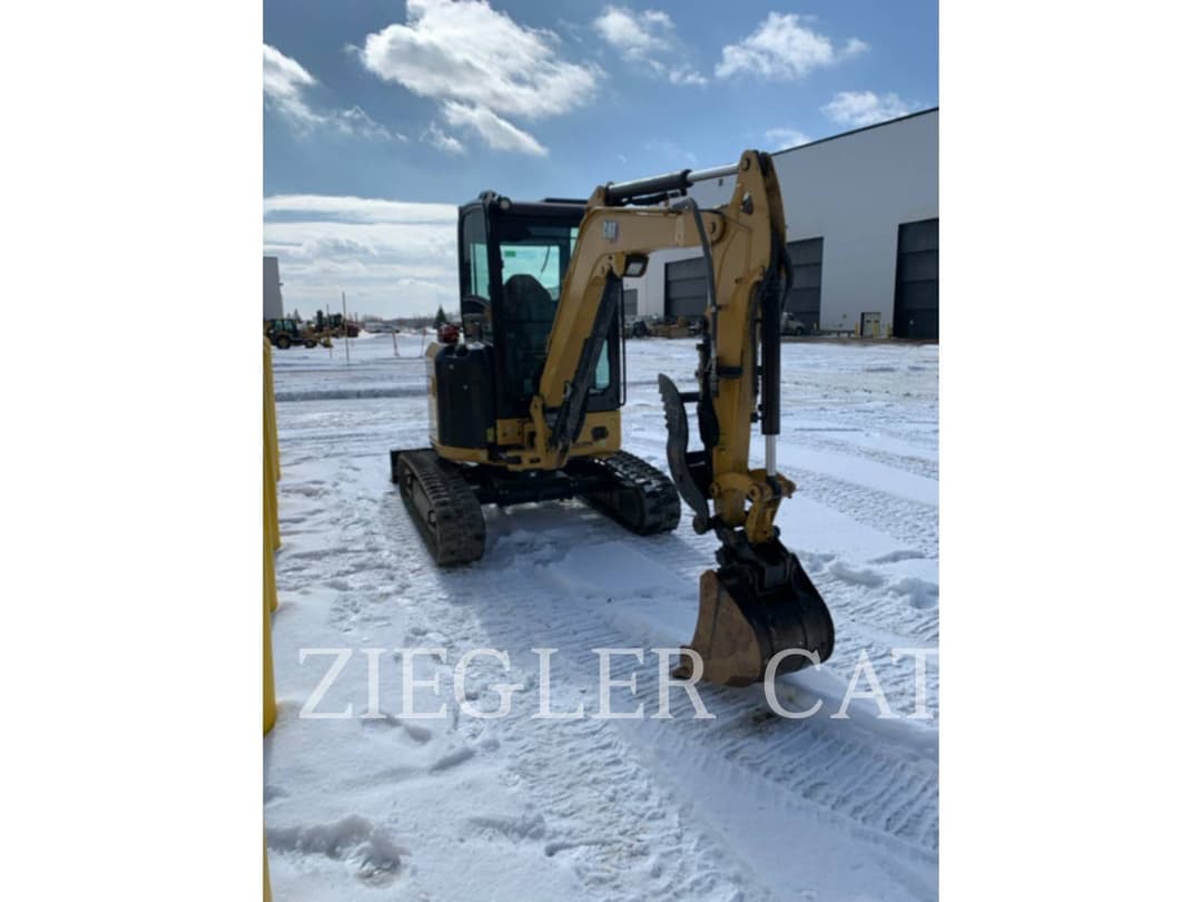 Image of Caterpillar 302.7 Image 1