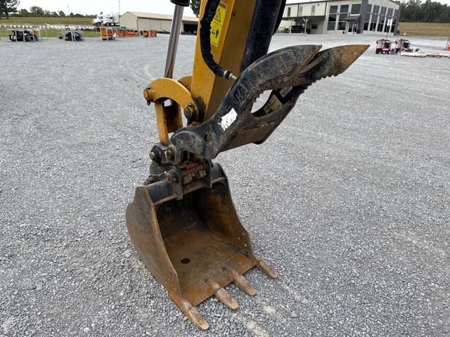 Image of Caterpillar 305CR equipment image 4