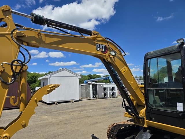 Image of Caterpillar 305.5E2 equipment image 4