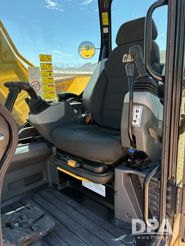 Image of Caterpillar 307.5 equipment image 4