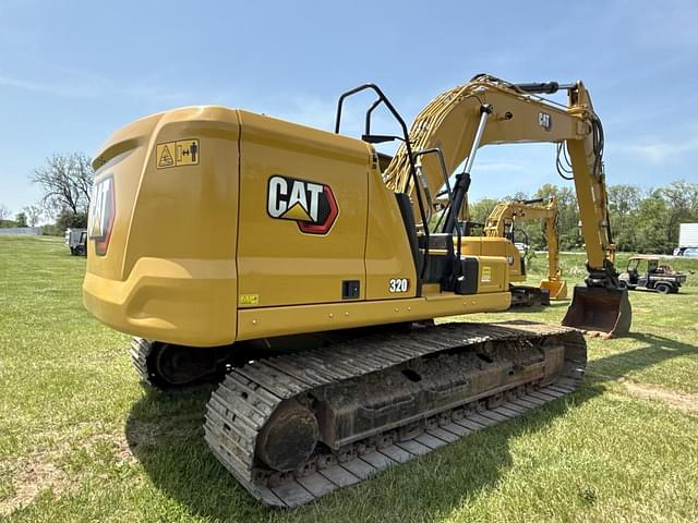 Image of Caterpillar 320GC equipment image 2