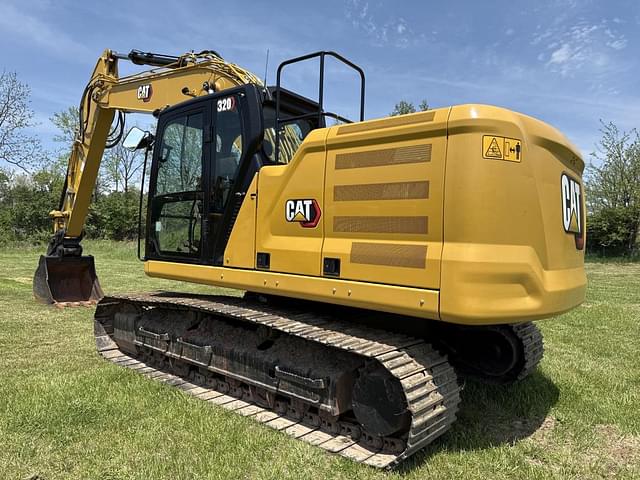 Image of Caterpillar 320GC equipment image 4