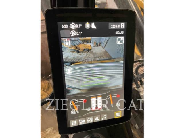 Image of Caterpillar 330 equipment image 4