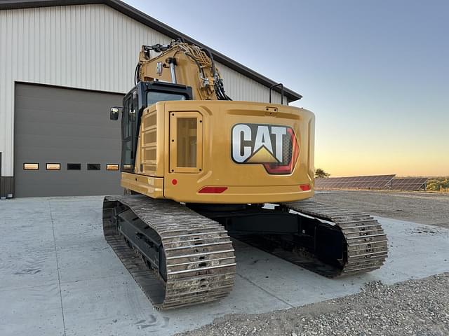 Image of Caterpillar 335 equipment image 3