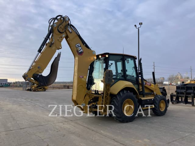 Image of Caterpillar 440 equipment image 2