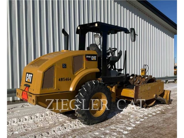 Image of Caterpillar CP44B equipment image 2
