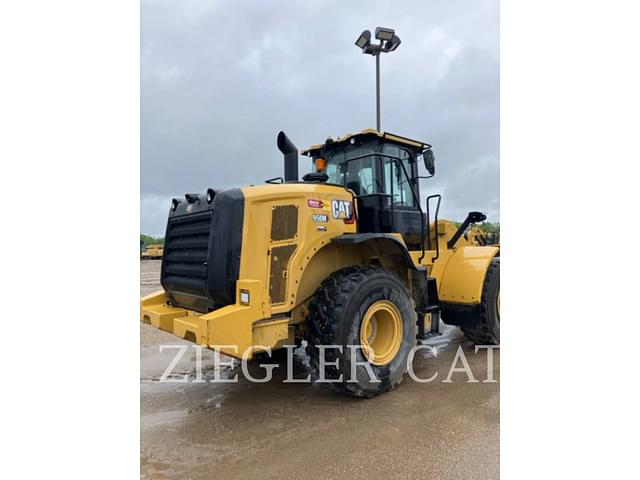 Image of Caterpillar 950M equipment image 2