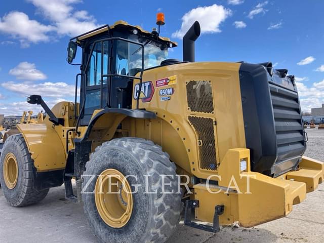 Image of Caterpillar 950M equipment image 3