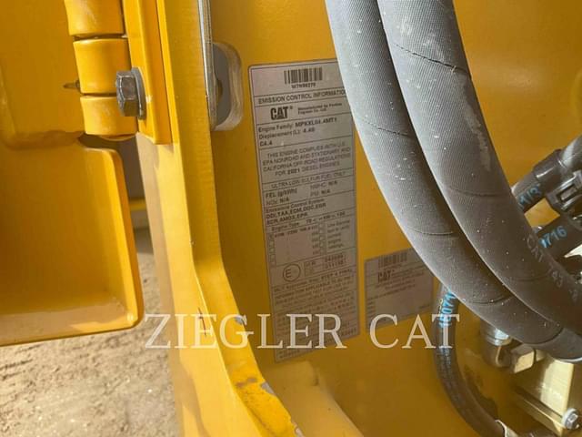 Image of Caterpillar CB13 equipment image 1