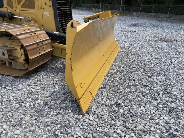 Image of Caterpillar D3 equipment image 4