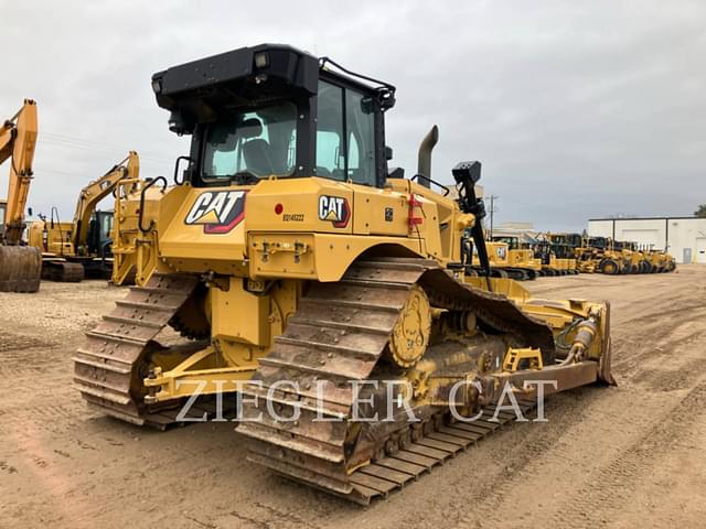 Image of Caterpillar D6LGP equipment image 2