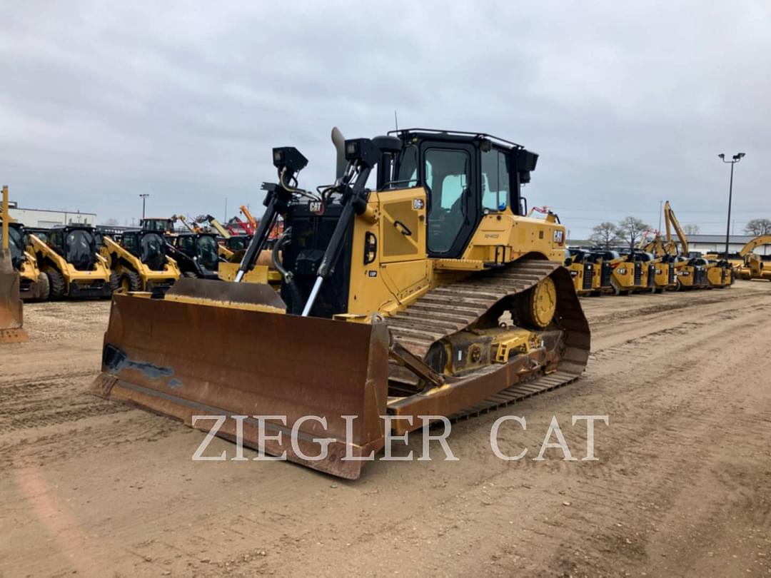 Image of Caterpillar D6LGP Primary image
