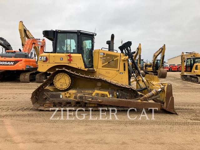 Image of Caterpillar D6XE LGP equipment image 2