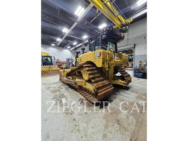 Image of Caterpillar D6LGP equipment image 3