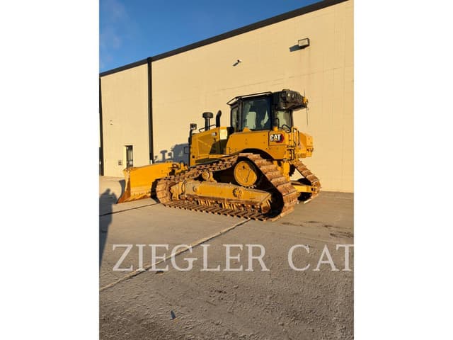 Image of Caterpillar D6LGP equipment image 3