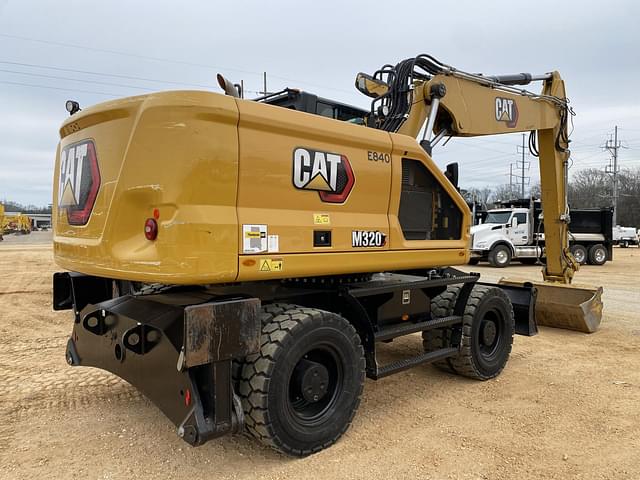 Image of Caterpillar M320 equipment image 2