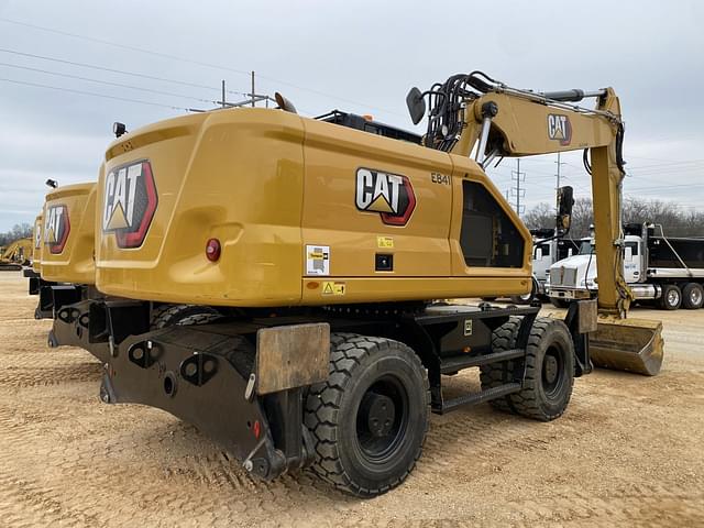 Image of Caterpillar M320 equipment image 2