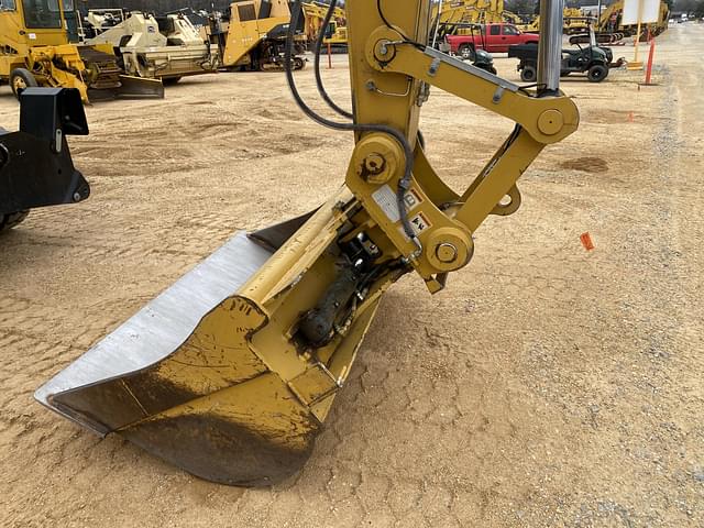 Image of Caterpillar M320 equipment image 4