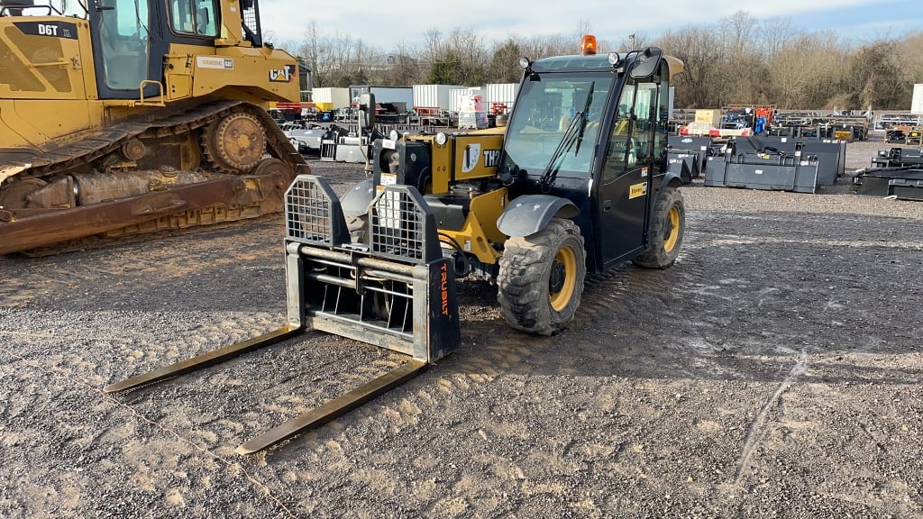 SOLD - 2022 Caterpillar TH255C Lot No. 2111 Construction with 1,260 Hrs ...