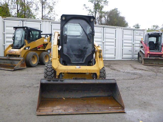 Image of Caterpillar 226D3 equipment image 3