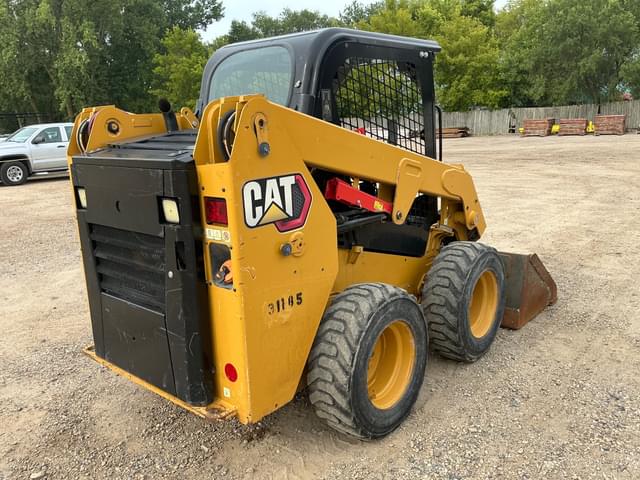 Image of Caterpillar 226D3 equipment image 4