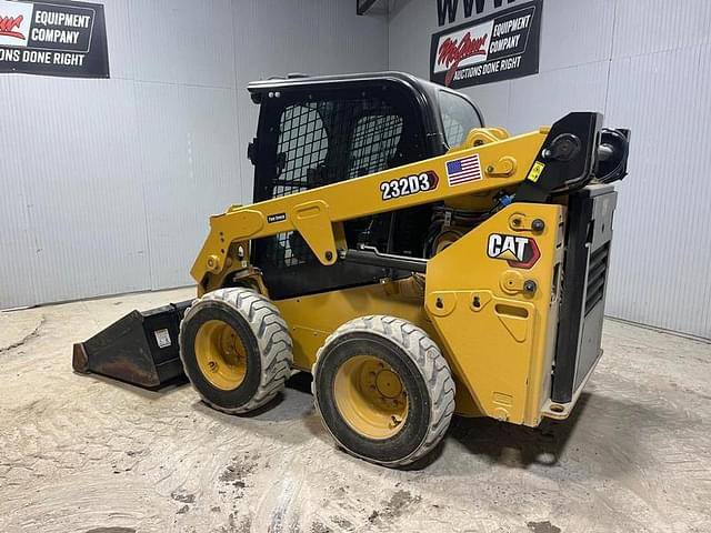 Image of Caterpillar 232D3 equipment image 2