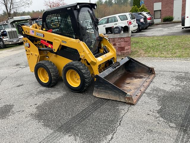 Image of Caterpillar 232D3 equipment image 2