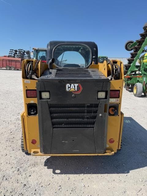 Image of Caterpillar 239D3 equipment image 3