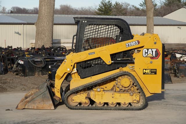 Image of Caterpillar 239D3 equipment image 1