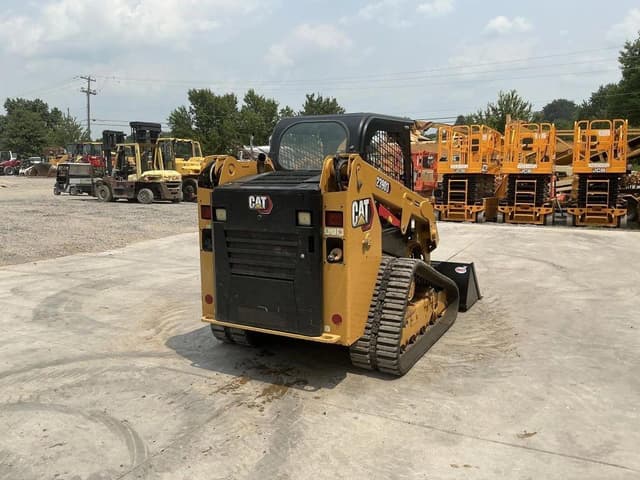 Image of Caterpillar 239D3 equipment image 3