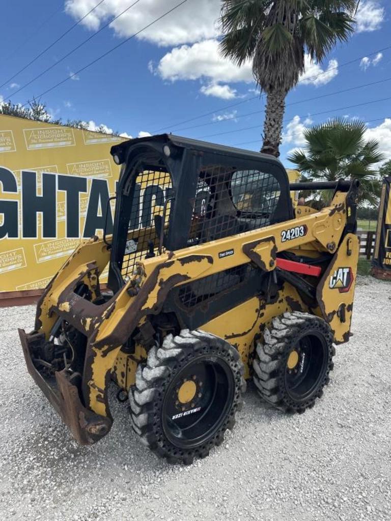 Image of Caterpillar 242D3 Primary image