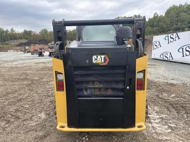 Image of Caterpillar 242D3 equipment image 3