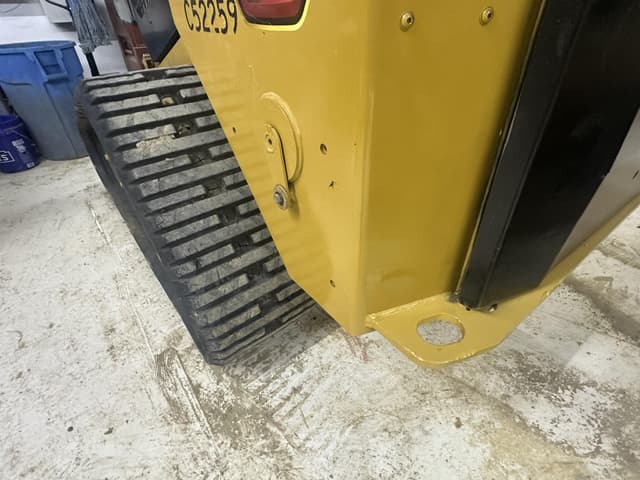 Image of Caterpillar 259D3 equipment image 4