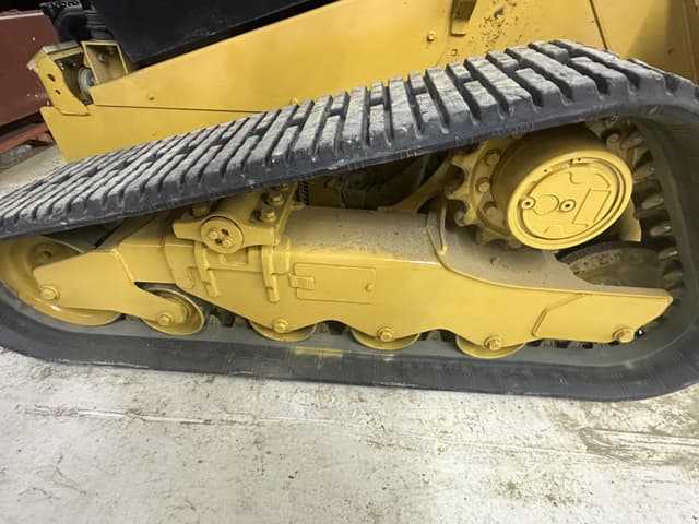 Image of Caterpillar 259D3 equipment image 3