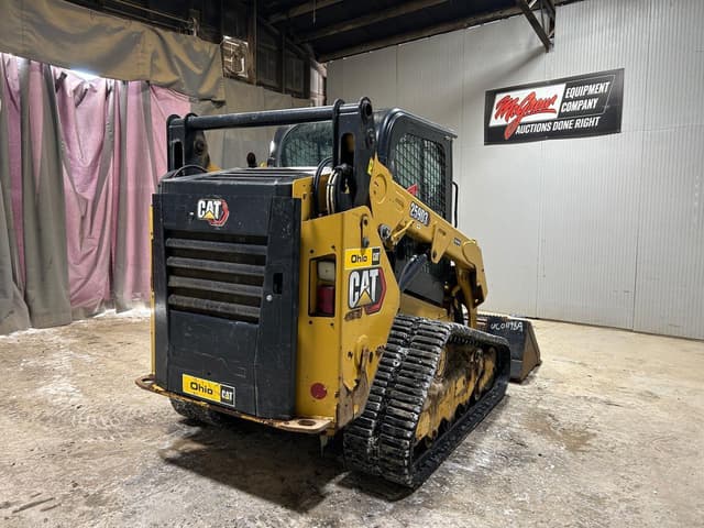 Image of Caterpillar 259D3 equipment image 3