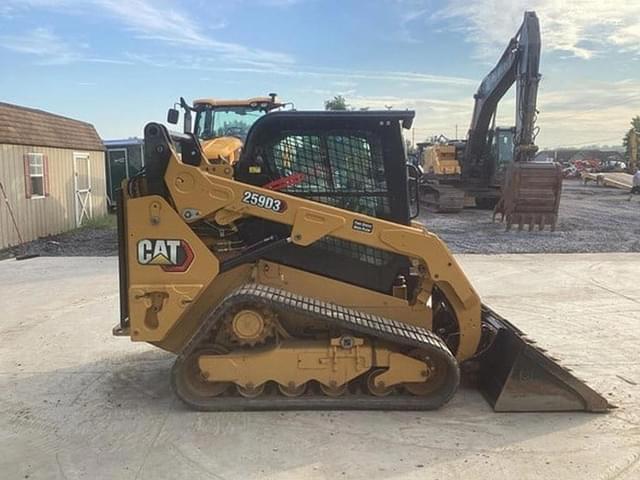 Image of Caterpillar 259D3 equipment image 4
