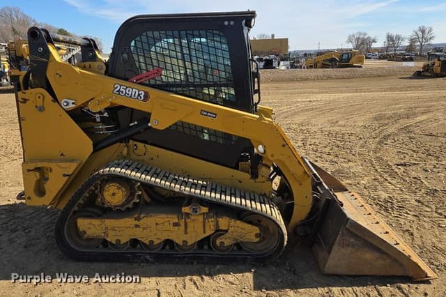 Image of Caterpillar 259D3 equipment image 3