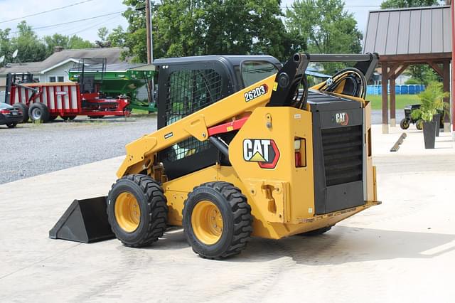 Image of Caterpillar 262D3 equipment image 3