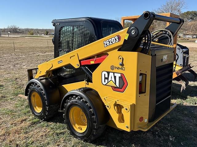 Image of Caterpillar 262D3 equipment image 3