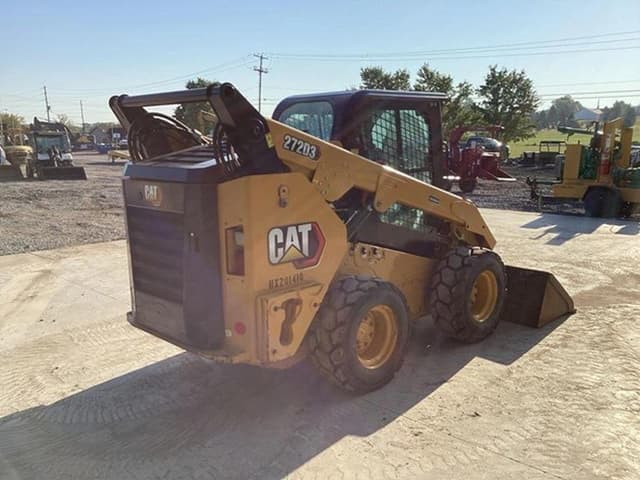 Image of Caterpillar 272D3 equipment image 3
